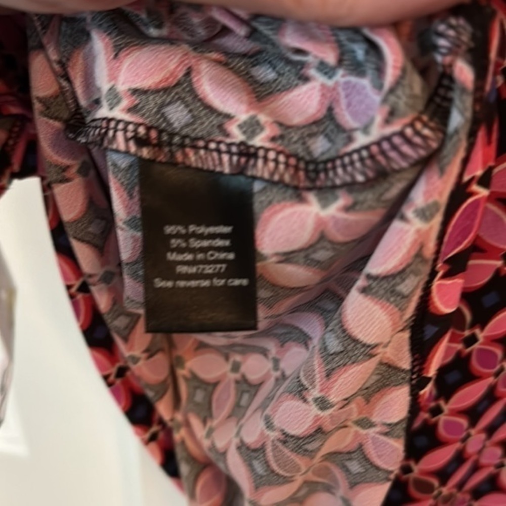 NWT Sonoma Goods for Life Cutout Flutter Sleeve Top Women’s XL Pink with blue - Picture 6 of 11